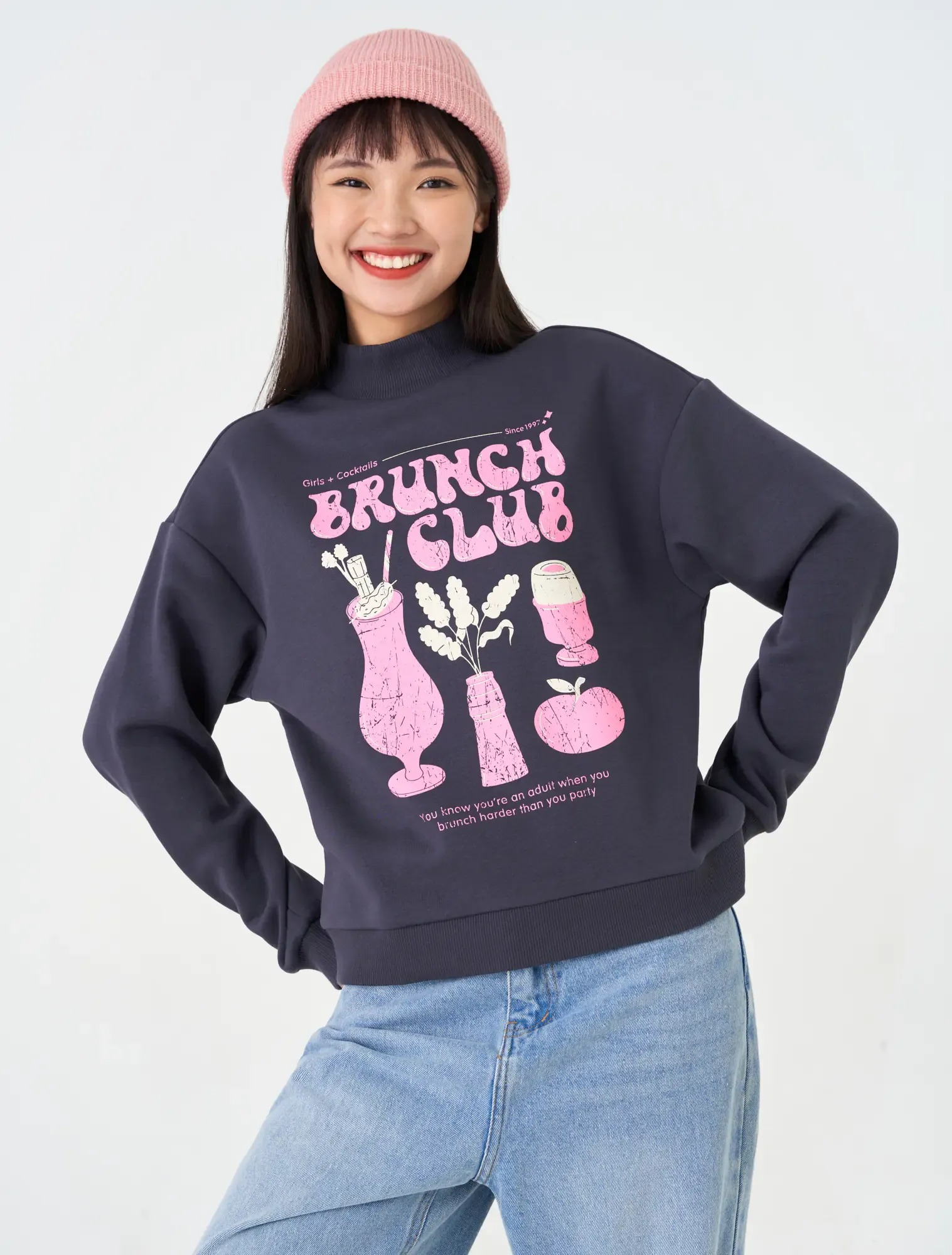 Áo Nỉ Nữ Oversize Cắt Bổ Tinh Tế - Ảnh 4