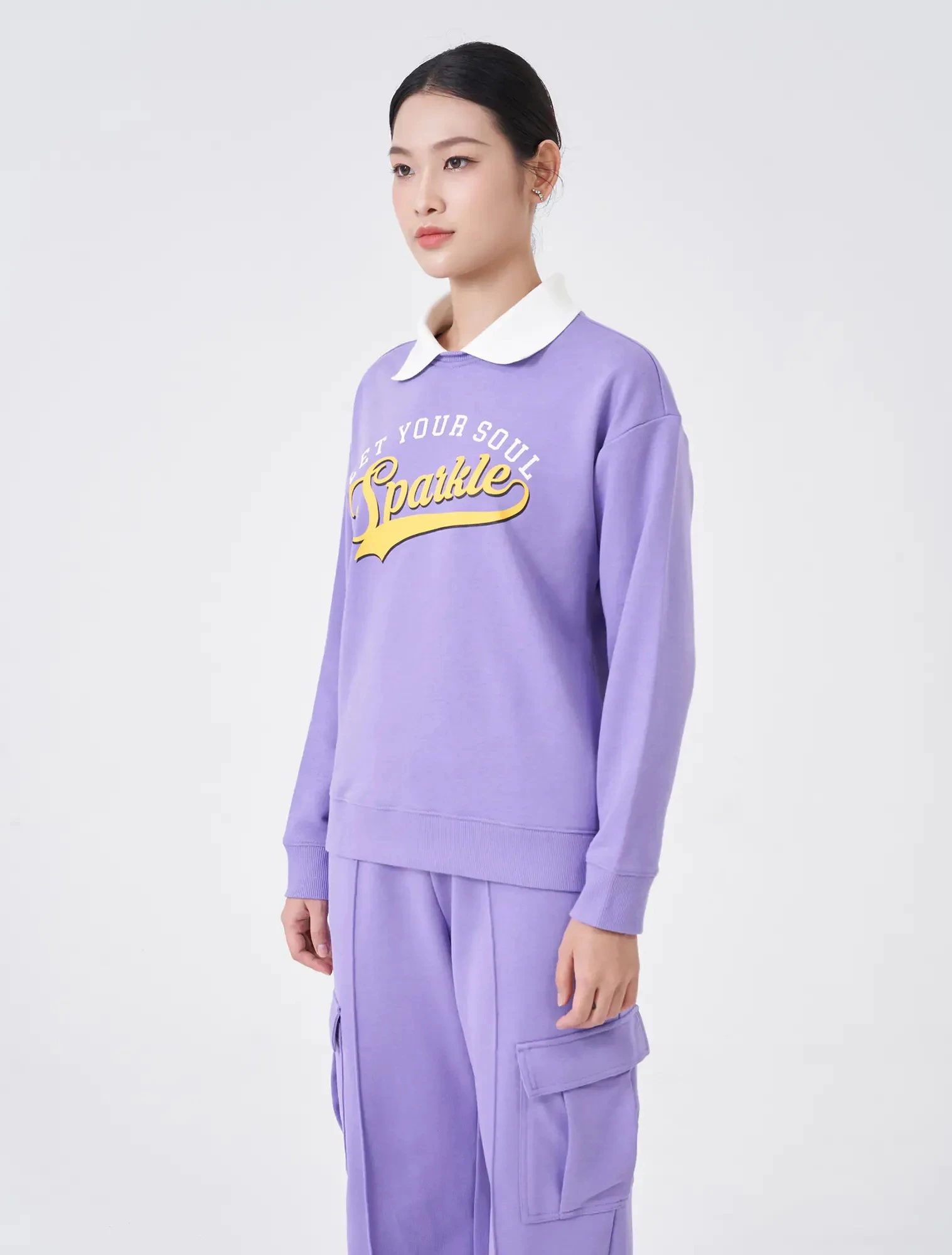 Áo Nỉ Nữ Phối Lá Cổ Dáng Relax - Ảnh 4